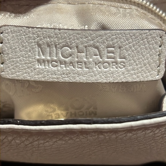 Michael Kors Crossbody Bag - Picture 11 of 12